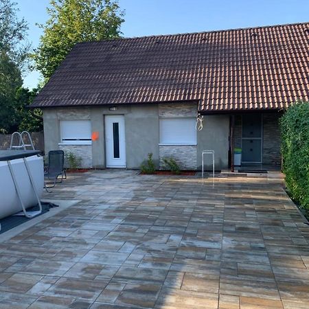 Balatonmariafuerdo Nyaralo Villa Buitenkant foto